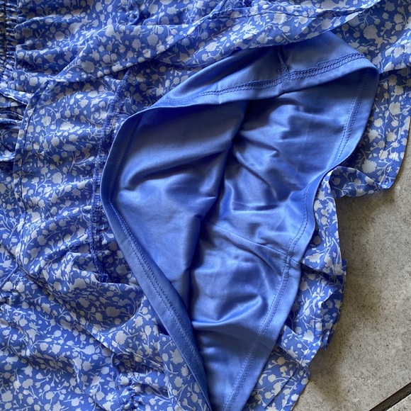 Blue and White Floral Mini Skirt - Picture 4 of 4